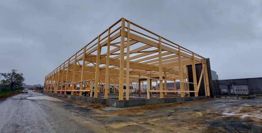 Réalisation d'une usine écoresponsable en charpente bois lamellé-collé