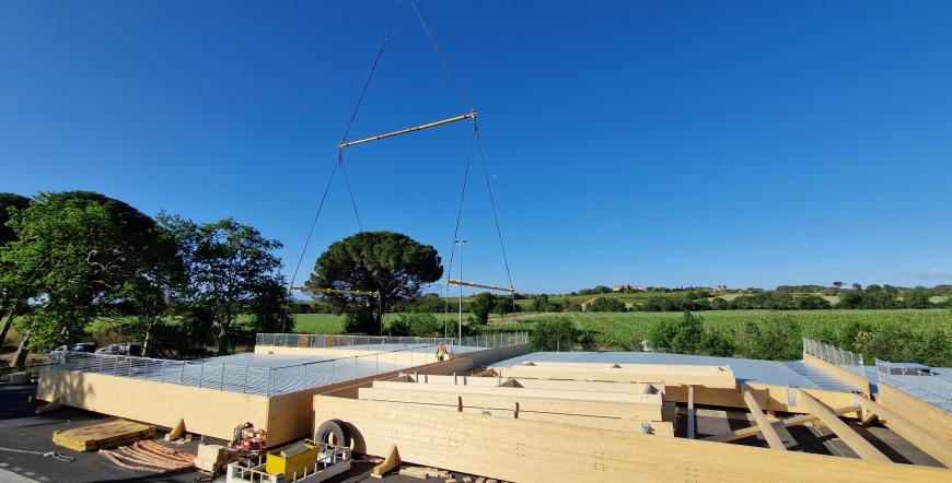 Couverture en bois lamellé collé d'une cuverie