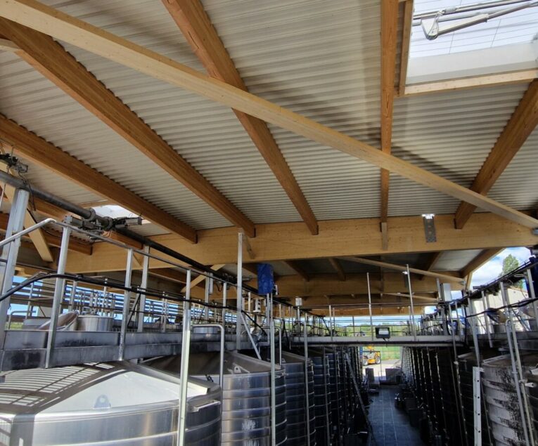 Projet Les Grands Chais de France, structure en bois lamellé collé