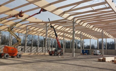 Charpente de toit en Bois lamellé collé