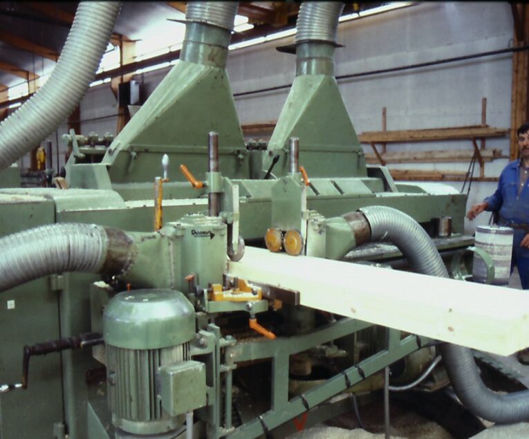photo d'archive de l'usine de fabrication des charpentes fournier
