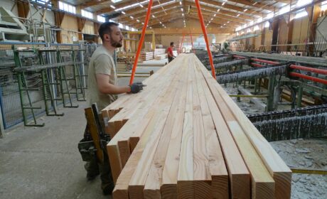 Fabrication bois lamellé collé - Atelier charpentes Fournier