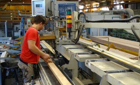Fabrication bois lamellé collé - Atelier charpentes Fournier
