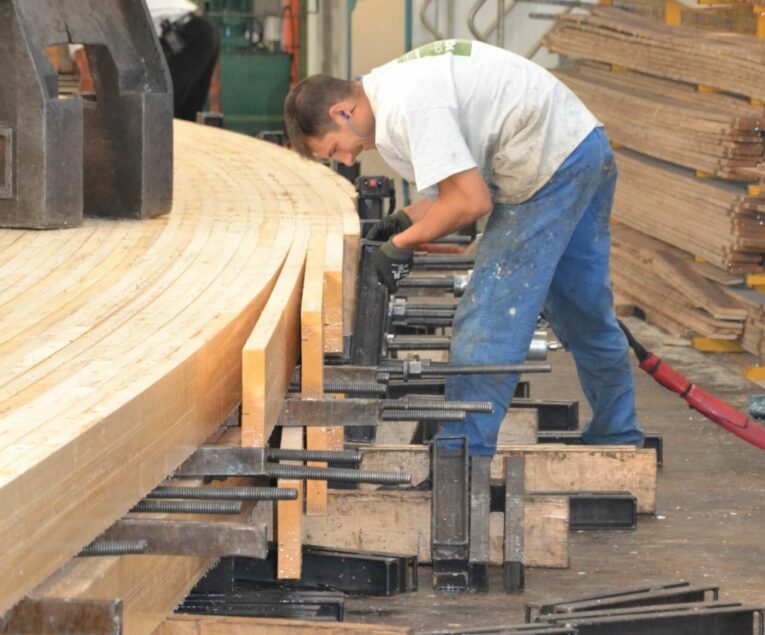 Photo de fabrication de l'usine des charpentes fournier