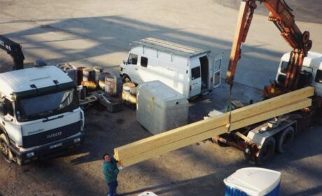 photo d'archive d'un chantier de construction des charpentes fournier