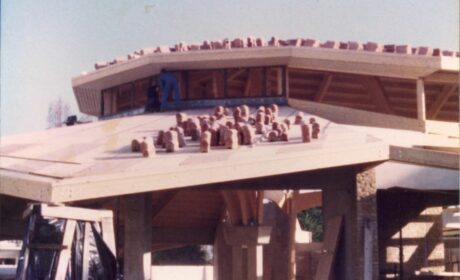 photo d'archive d'un chantier de construction des charpentes fournier