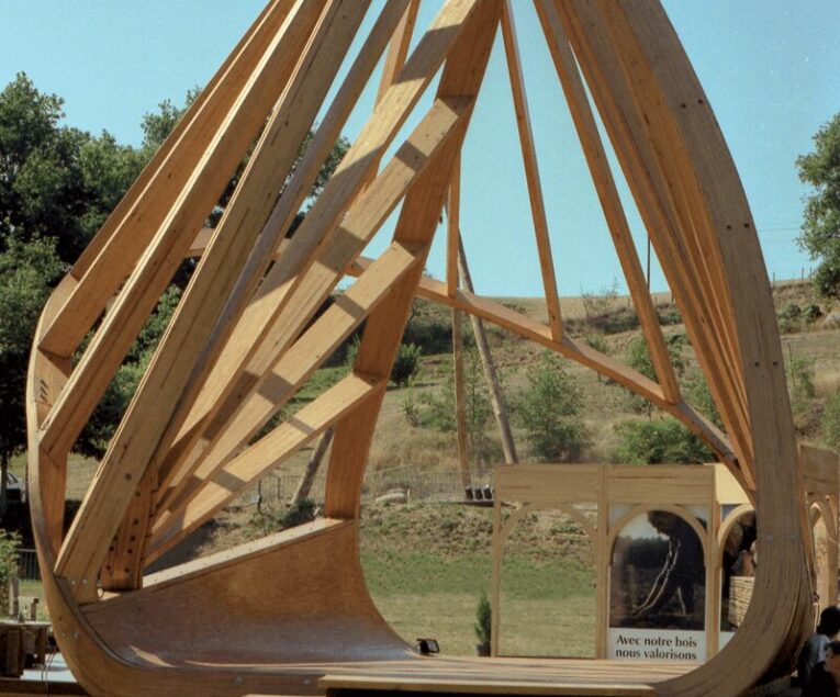 structure en bois lamellé collé