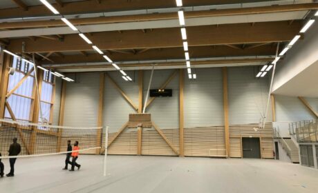 Structure en bois lamellé collé pour complexe multisport
