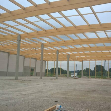 structure en bois lamellé collé pour un entrepot logistique